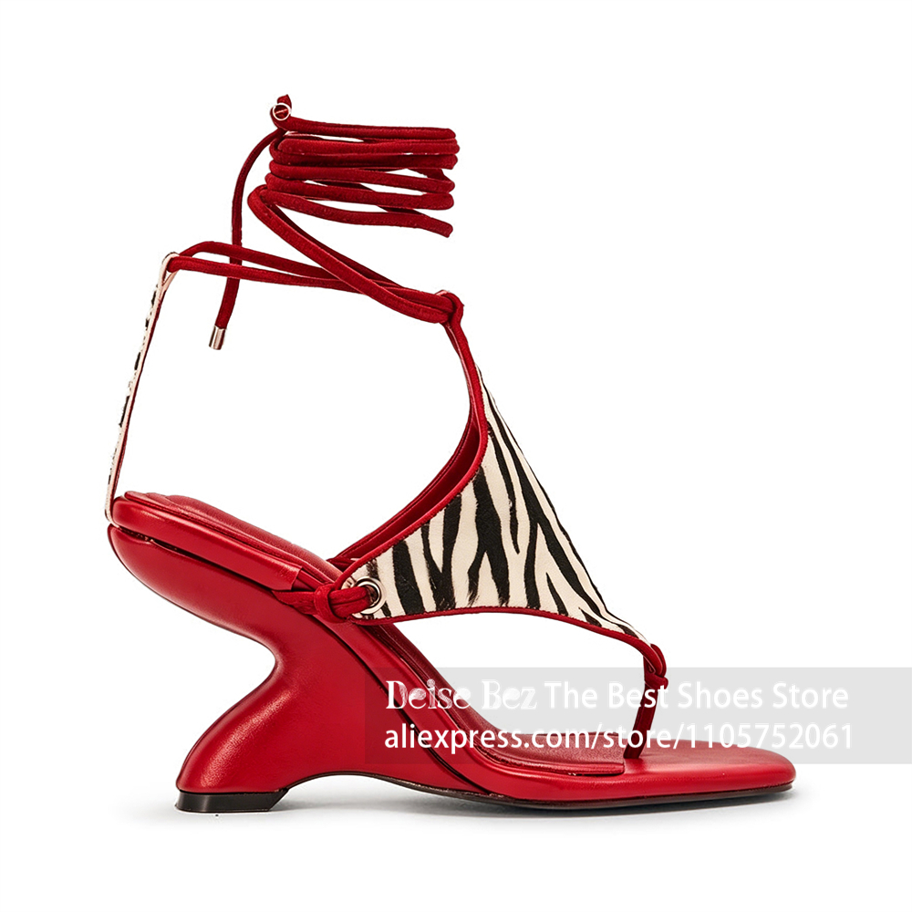 ゼブラ柄レースアップ彫刻ヒールサンダル　黒白ストライプ　トン - Sandal Strappy Heeled のレビューと価格